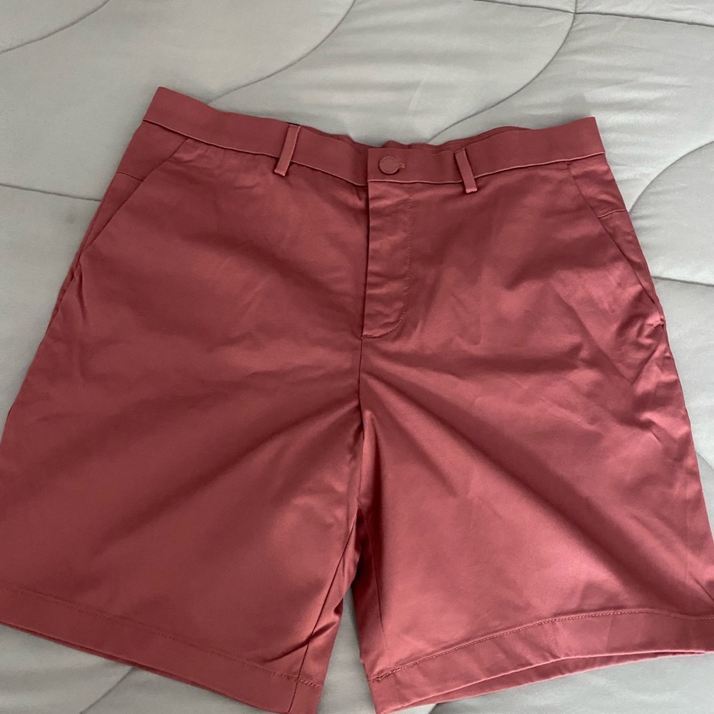 Banana republic | maroon color shorts | men’s w 34
